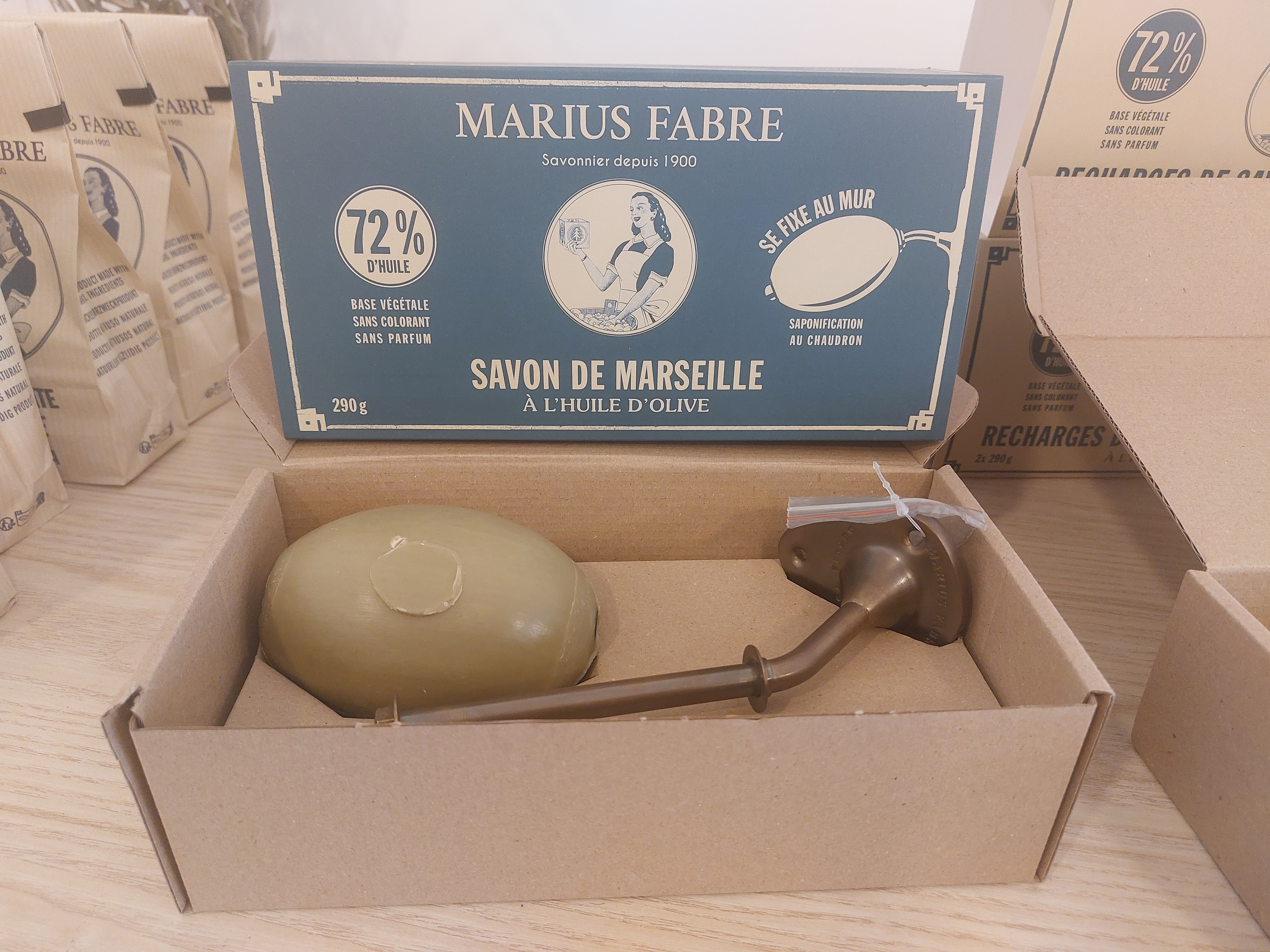 Savon de marseille mural